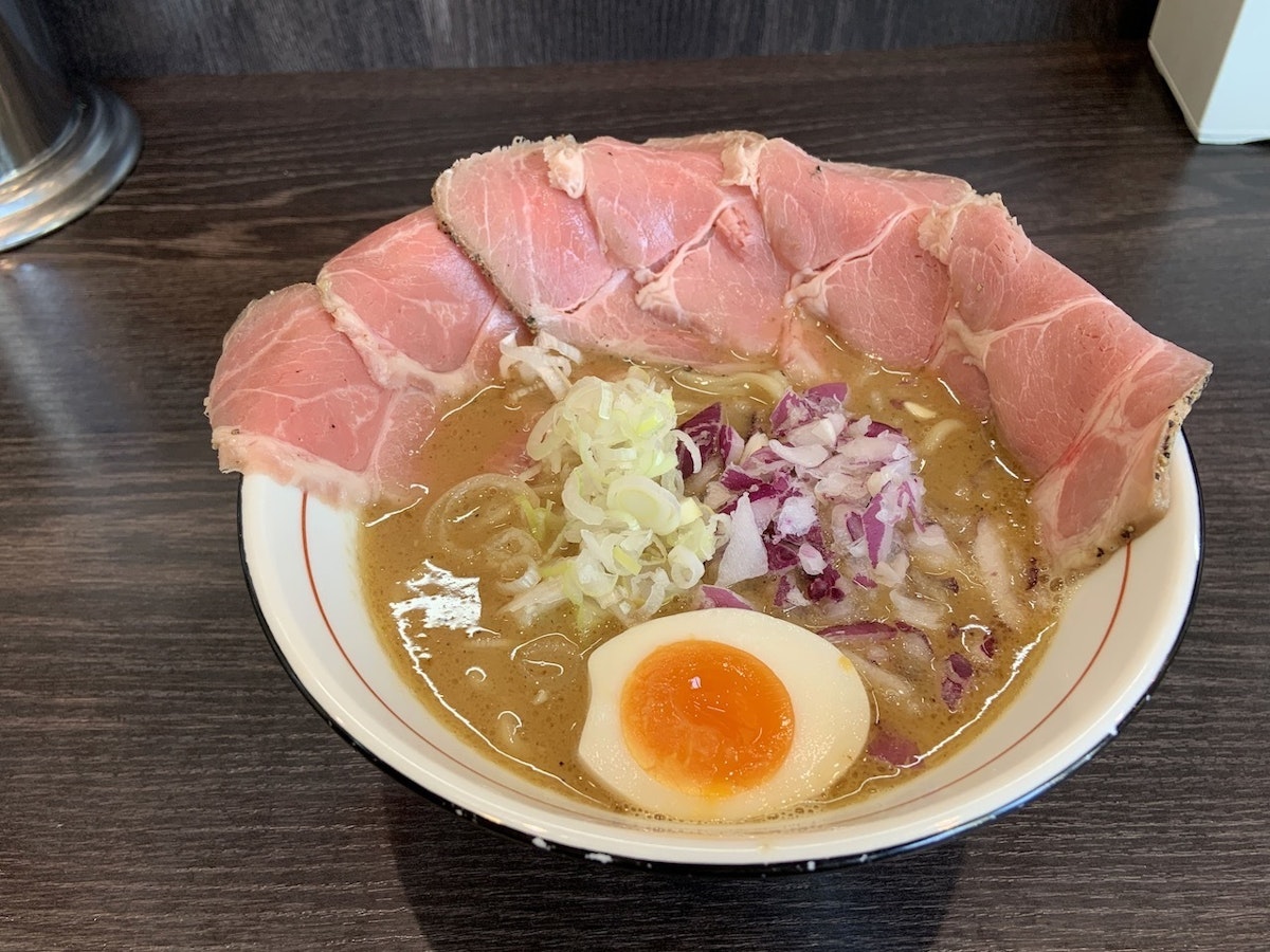 Tori 돼지 시라유 챠슈멘